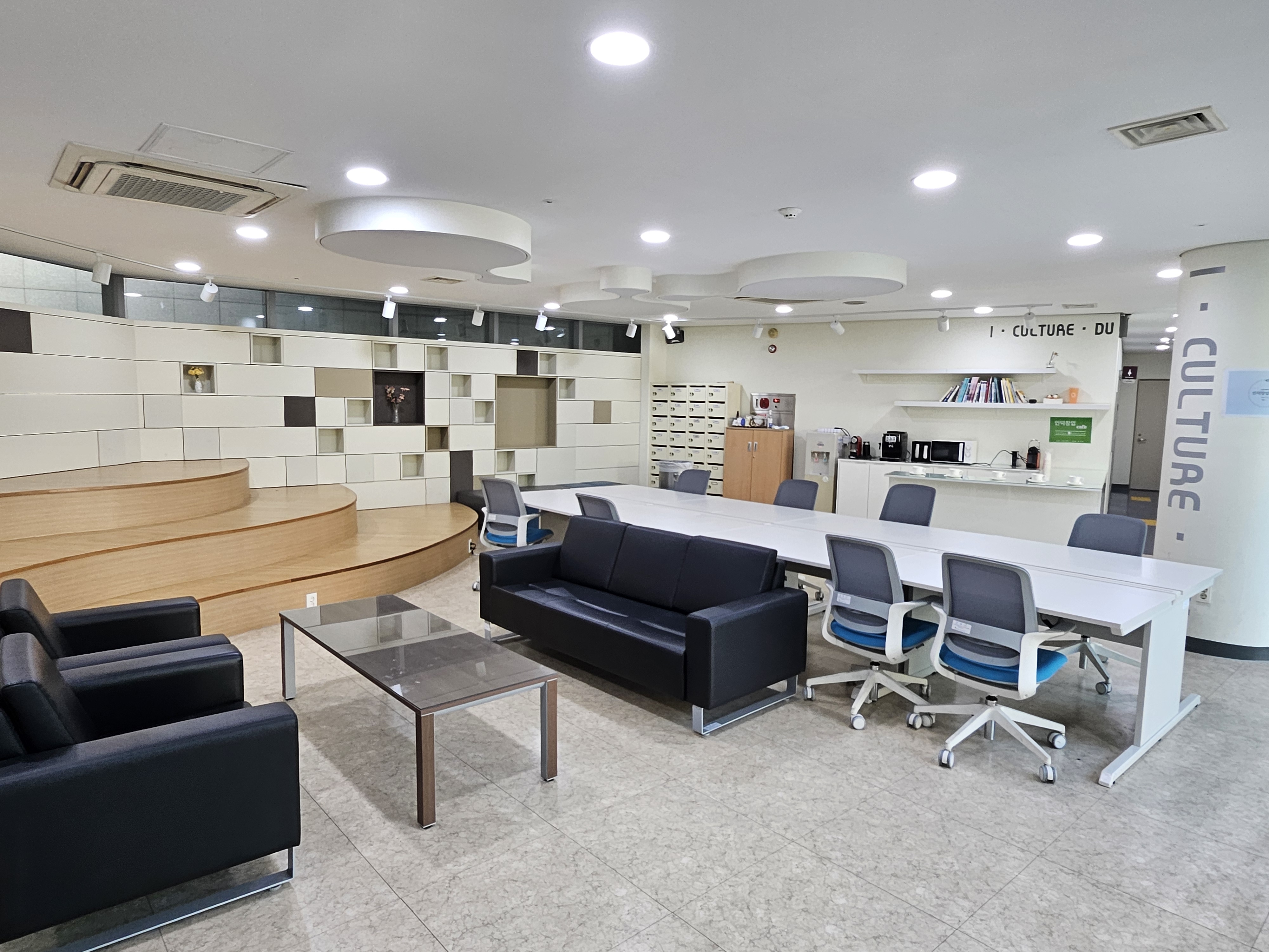 메이커스원 co-working회의실,창업카페